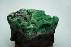 绿之源珠宝精品推荐